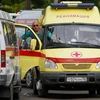 Xe cứu thương được huy động đến hiện trường vụ tấn công. (Nguồn: en.rian.ru)