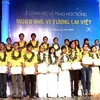 Lễ trao Học bổng Mobifone Vì tương lai Việt 2009. (Ảnh: Đình Trân/TTXVN)