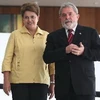Tổng thống sắp mãn nhiệm Luiz Inacio Lula da Silva (phải) và Tổng thống mới đắc cử Dilma Rousseff. (Nguồn: THX/TTXVN)