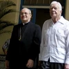 Cựu Tổng thống Mỹ Jimmy Carter (phải) và Hồng y Jaime Ortega. (Nguồn: Reuters)