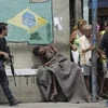 Brazil còn 16,3 triệu người dân đang sống dưới mức nghèo. (Nguồn: AP)