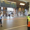 Lực lượng an ninh phong tỏa nhà ga trung tâm ở Oslo. (Nguồn: Reuters)