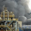 Khói bốc lên từ nhà máy lọc dầu lớn nhất của PetroChina. (Nguồn: Getty Images)