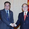 Chủ tịch Quốc hội Thái Lan Somsak Kiatsuranont và Chủ tịch Quốc hội Nguyễn Sinh Hùng. (Ảnh: Nhan Sáng/TTXVN)