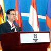 Thủ tướng Nguyễn Tấn Dũng phát biểu tại Hội nghị AMMY VII. (Ảnh: Đình Trân/TTXVN)