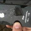 Chiếc iPhone có vỏ ngoài đã bị nứt và vỡ. (Nguồn: Internet)