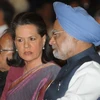 Chủ tịch Đảng Quốc đại Ấn Độ Sonia Gandhi và Thủ tướng Manmohan Singh. (Nguồn: AFP/TTXVN)