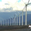 Một trang trại điện gió tại vịnh Bangui, tỉnh Ilocos Norte, miền Bắc Philippines. (Nguồn: AFP/TTXVN)