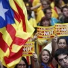Người dân Catalonia biểu tình đòi ly khai. (Nguồn: Reuters)