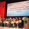 Lễ trao giải thưởng "Sinh viên nghiên cứu khoa học" và giải "Sáng tạo Kỹ thuật Việt Nam - VIFOTEC" năm 2010. (Ảnh: Internet)
