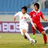 Công Vinh, cầu thủ rút ngắn tỷ số xuống còn 1-2 cho đội tuyển Việt Nam trong trận đấu với đội tuyển Trung Quốc trên sân vận động quốc gia Mỹ Đình. (Ảnh: Đức Anh)
