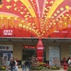 Chương trình khuyến mại và lễ hội tại Vincom City Towers giảm giá đến 50%. (Ảnh: Thiên Linh/ Vietnam+)
