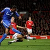 Drogba từng ghi bàn giúp Chelsea hạ M.U tại Old Trafford hồi tháng Tư năm ngoái (Nguồn: Internet)