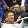 Thủ tướng Putin tham gia trượt lòng máng (Nguồn: AFP)