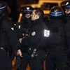 Đặc nhiệm Pháp bên ngoài tòa nhà (Nguồn: AFP)