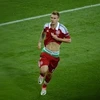 Bendtner bị phạt kỷ lục vì vụ "tụt quần" ăn mừng