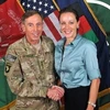 Tướng David Petraeus và Paula Broadwell (Nguồn: AFP)