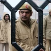 Cảnh sát kiểm soát chặt chẽ phiên tòa xử vụ hiếp dâm tập thể ở New Delhi (Nguồn: AP)