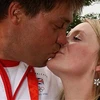 Andrew Simpson và vợ sau khi giành HCV ở Bắc Kinh 2008 (Nguồn: Telegraph)