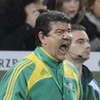 Ông Joel Santana, huấn luyện viên trưởng đội tuyển bóng đá Nam Phi trong trận đấu Nam Phi- Đức ngày 5/9/2009. (Ảnh: GettyImages)