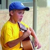 Justin Bieber khi đang hát trên phố. (Nguồn: Internet)