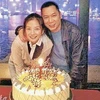 Triệu Vy hạnh phúc bên chồng Huỳnh Hữu Long. (Nguồn: Internet)