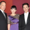 Chương Tử Di bên Tom Hanks và Lee Byung Hun. (Nguồn: Internet)