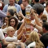 Du khách tại Lễ hội bia truyền thống của Đức. (Nguồn: AP)