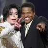 Michael Jackson và anh trai Jermaine. (Nguồn: kalos.ro)