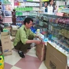 Đội quản lý thị trường số 16, chi cục quản lý thị trường HN, tạm giữ một số mặt hàng mỹ phẩm tại 16 Kim Giang, Thanh Xuân (Ảnh:Đức Duy/Vietnam+)