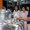 Tổng công ty CP May Việt Tiến lọt vào danh sách Doanh nghiệp đạt thương hiệu quốc gia 2012 (Ảnh: Hoàng Hải/TTXVN)
