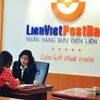 Giao dịch tại Lienvietpost Bank. (Nguồn: Internet).