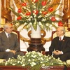 Chủ tịch Quốc hội Nguyễn Phú Trọng đón tiếp Chủ tịch Quốc hội Algeria Abdelaziz Ziari. (Ảnh: Trí Dũng/TTXVN) 