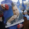 Những người ủng hộ ứng cử viên Victor Yanukovych. (Ảnh: AP)