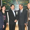 Chủ tịch nước Nguyễn Minh Triết nói chuyện với các hội viên. (Ảnh: Nguyễn Khang/TTXVN)