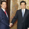 Thủ tướng Nguyễn Tấn Dũng hội kiến với Tổng Bí thư, Chủ tịch nước Hồ Cẩm Đào. (Ảnh: Đức Tám/TTXVN)