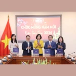 Chủ tịch Hội Nhà báo Việt Nam chúc Tết Thông tấn xã Việt Nam