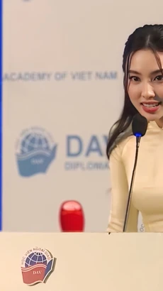 Gương mặt Việt Nam tiêu biểu 2021 Nguyễn Thúc Thùy Tiên vừa tham dự chương trình đối thoại giữa Tổng Thư ký ASEAN với thanh niên ASEAN. (Ảnh: CTV/Vietnam+)