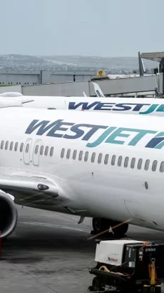 Khoảng 700 chuyến bay của WestJet đã bị hủy bỏ. (Nguồn: The Canadian Press)