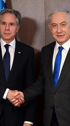Ngoại trưởng Mỹ Antony Blinken (trái) hội kiến Thủ tướng Benjamin Netanyahu. (Ảnh: TTXVN phát)