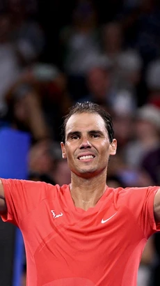 Tay vợt Rafael Nadal thi đấu tại giải quần vợt quốc tế Brisbane ở Australia ngày 2/1/2024. (Ảnh: AFP/TTXVN)