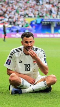Cận cảnh màn ăn mừng khiến cầu thủ Iraq phải lĩnh thẻ đỏ