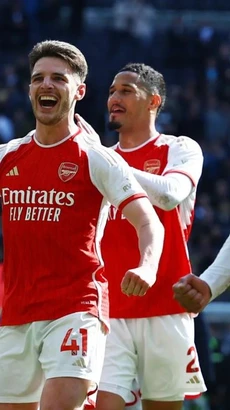Arsenal tiếp tục đứng đầu Premier League sau trận thắng Tottenham. (Nguồn: Getty Images)