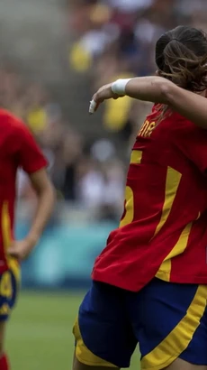 Nhà vô địch thế giới Tây Ban Nha khởi đầu thuận lợi. (Nguồn: Getty Images)