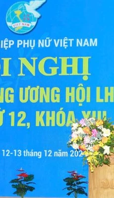 Ủy viên Ban chấp hành Trung ương Đảng, Chủ tịch Hội Liên hiệp phụ nữ Việt Nam Nguyễn Thị Tuyến phát biểu khai mạc Hội nghị.