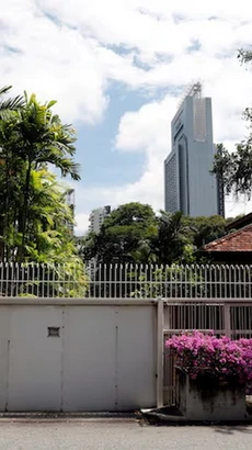 Bên ngoài dinh thự Oxley Road của cựu Thủ tướng Lý Quang Diệu tại Singapore ngày 14/6/2017. (Ảnh: Reuters)