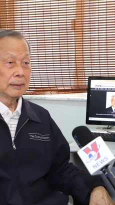 Nhà nghiên cứu Lý Minh Hán trả lời phỏng vấn về Tổng Bí thư Nguyễn Phú Trọng. (Ảnh: Xuân Vịnh/TTXVN)