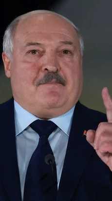 Tổng thống Belarus Alexander Lukashenko phát biểu tại một sự kiện ở Saint Petersburg, Nga. (Ảnh: AFP/TTXVN)