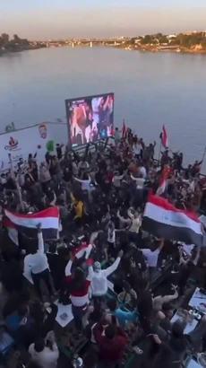 Cổ động viên Iraq ở Baghdad ăn mừng cuồng nhiệt sau chiến thắng trước Việt Nam