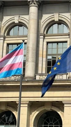 Quốc hội Đức thông qua luật cho phép tự xác nhận giới tính.